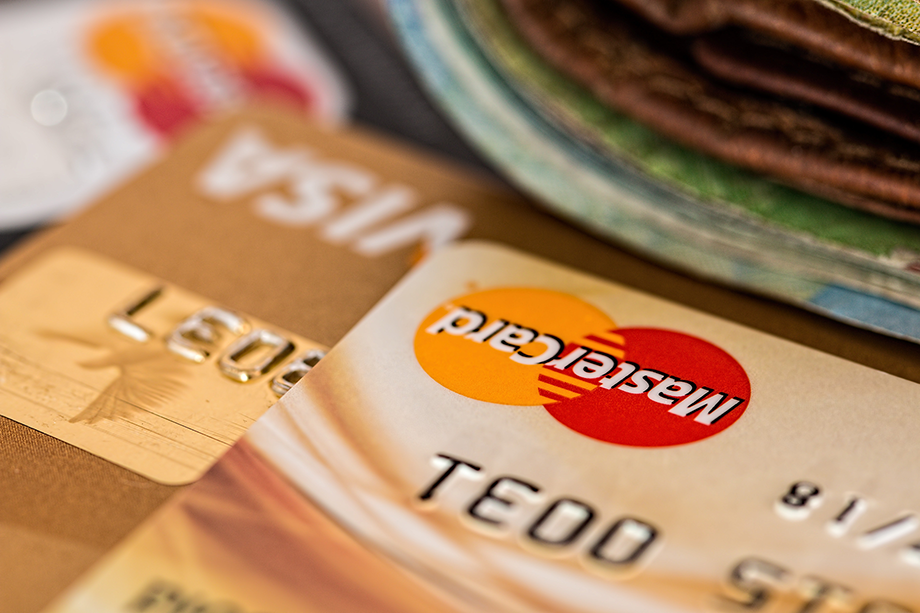 Close up image of MasterCard and VISA Credit Card