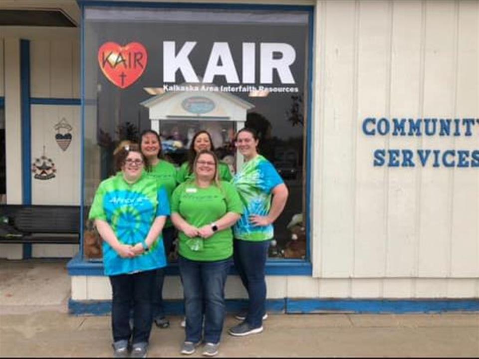 4front Credit Union staff volunteering at KAIR